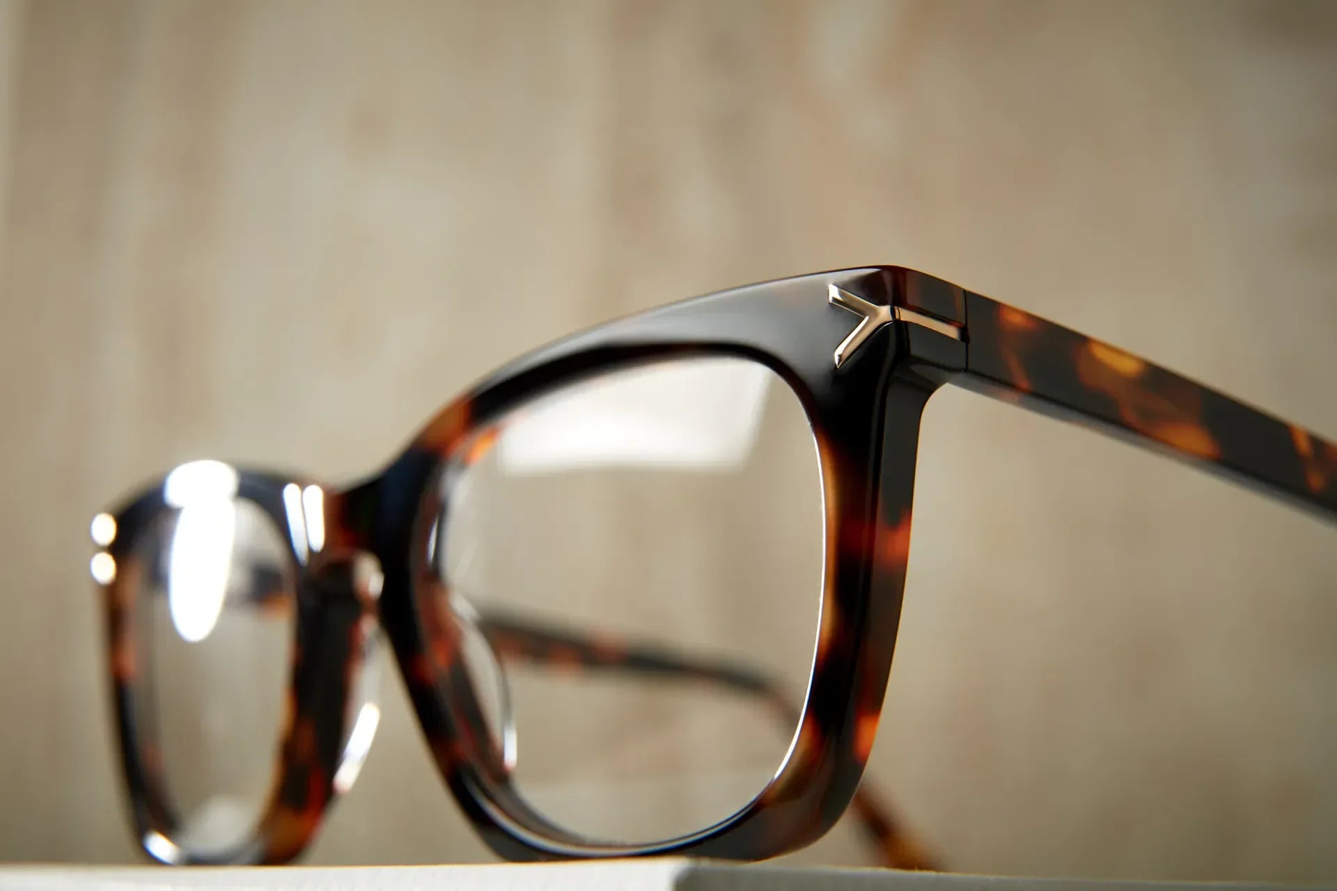 The Living Detail: Yoovy’s Signature Filigree, Crafted to Age Beautifully