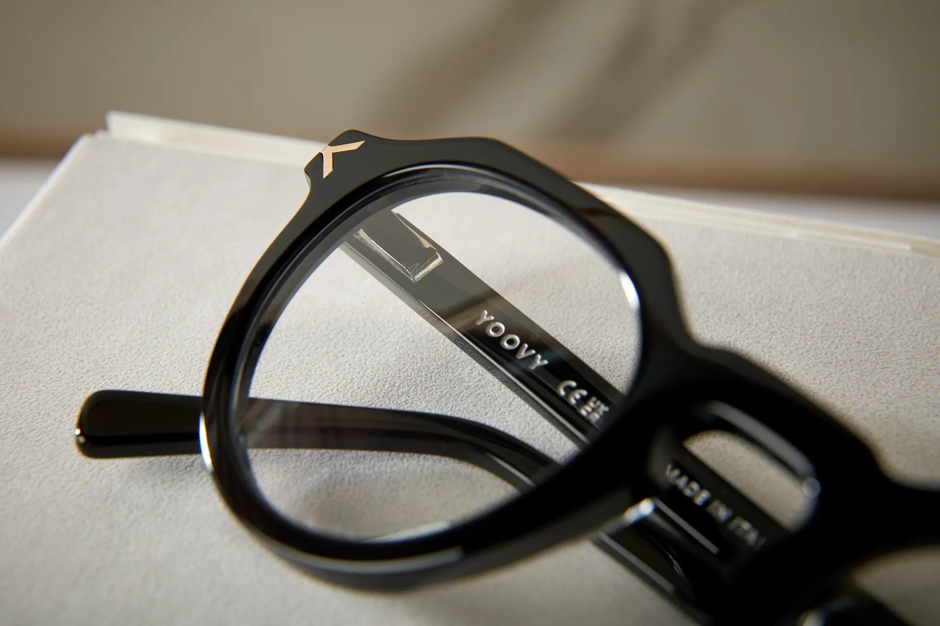 Best Spectacles for Oval Face Shape Best Spectacles for Oval Face Shape