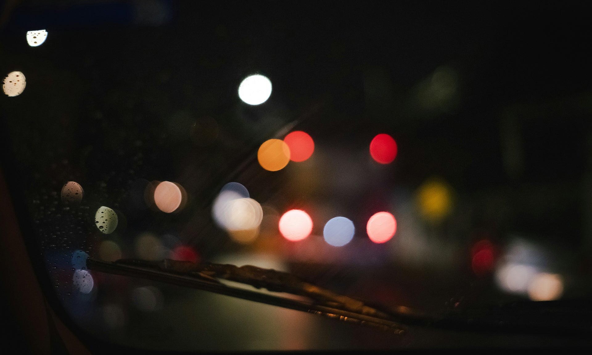 How to reduce glare when driving at night